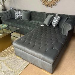 🦋Showroom,Fast Delivery, Finance,Web🦋NEW YEAR SPECIAL] Savannah Gray Velvet RAF Chaise L Shape Sectional Comfortable Couch 