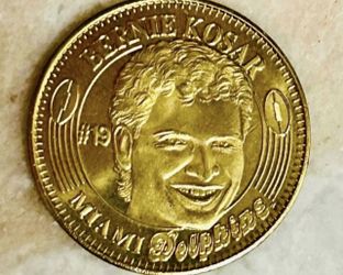 NFL 1996 Pinnacle Mint Dolphins Browns Bernie Kosar Collectible Rare Brass Coin