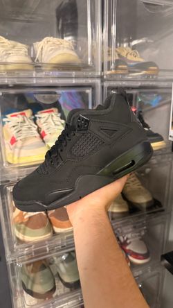 Jordan 4 Black Cat
