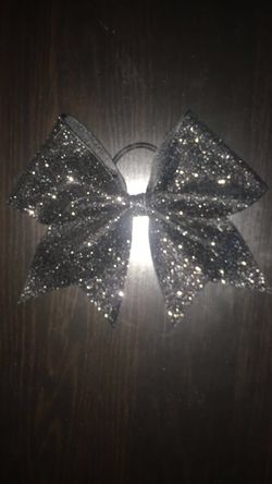 Cheer bows
