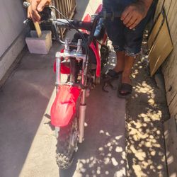 Pit bike