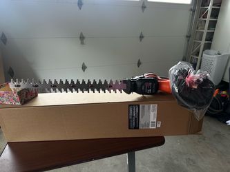 Brand New BLACK+DECKER 22” Electric Hedge Trimmer – Never Used