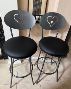Pair of Bar Height Metal Bar Stools with Padded Seats – Black/Gray