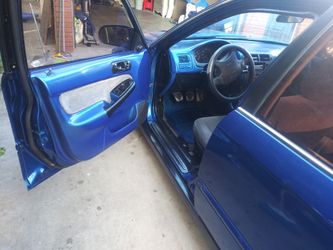 Honda Civic 98. Trasmision I Motor Todo Bien. 5 Belosidades. Pintura Nueba Rines Nuevos I Llantas. Personas Interesadas. No Lo Cambio. Cash.