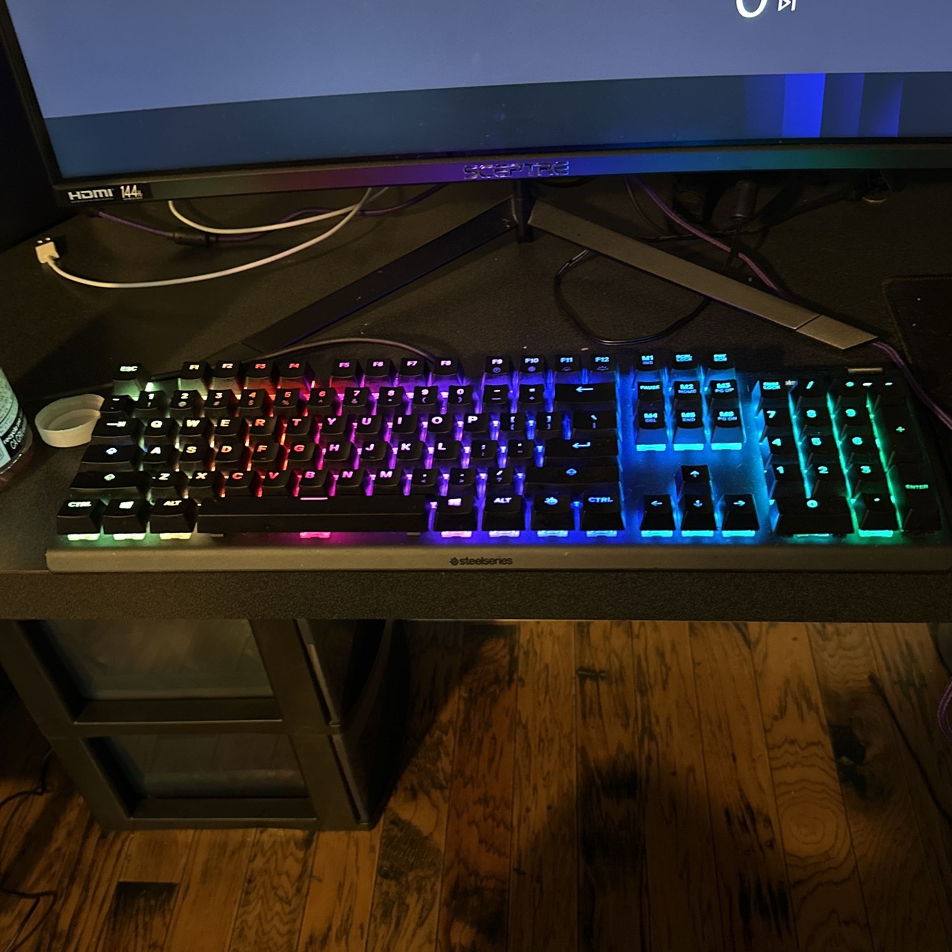 SteelSeries - Apex 5 Full Size Wired Mechanical Hybrid Blue Tactile & Clicky Switch Gaming Keyboard with RGB Backlighting - Black