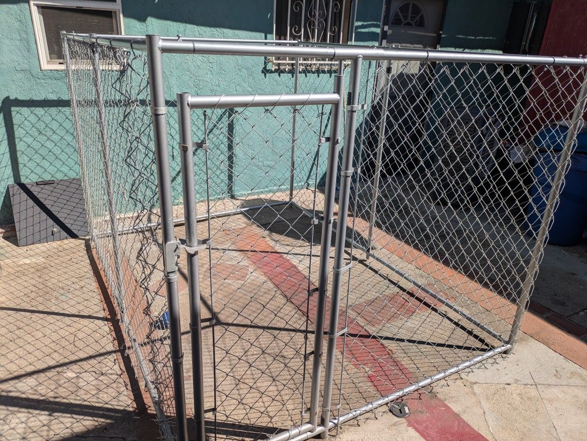 Large Dog Kennel