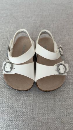 White Sandals Size 2.5