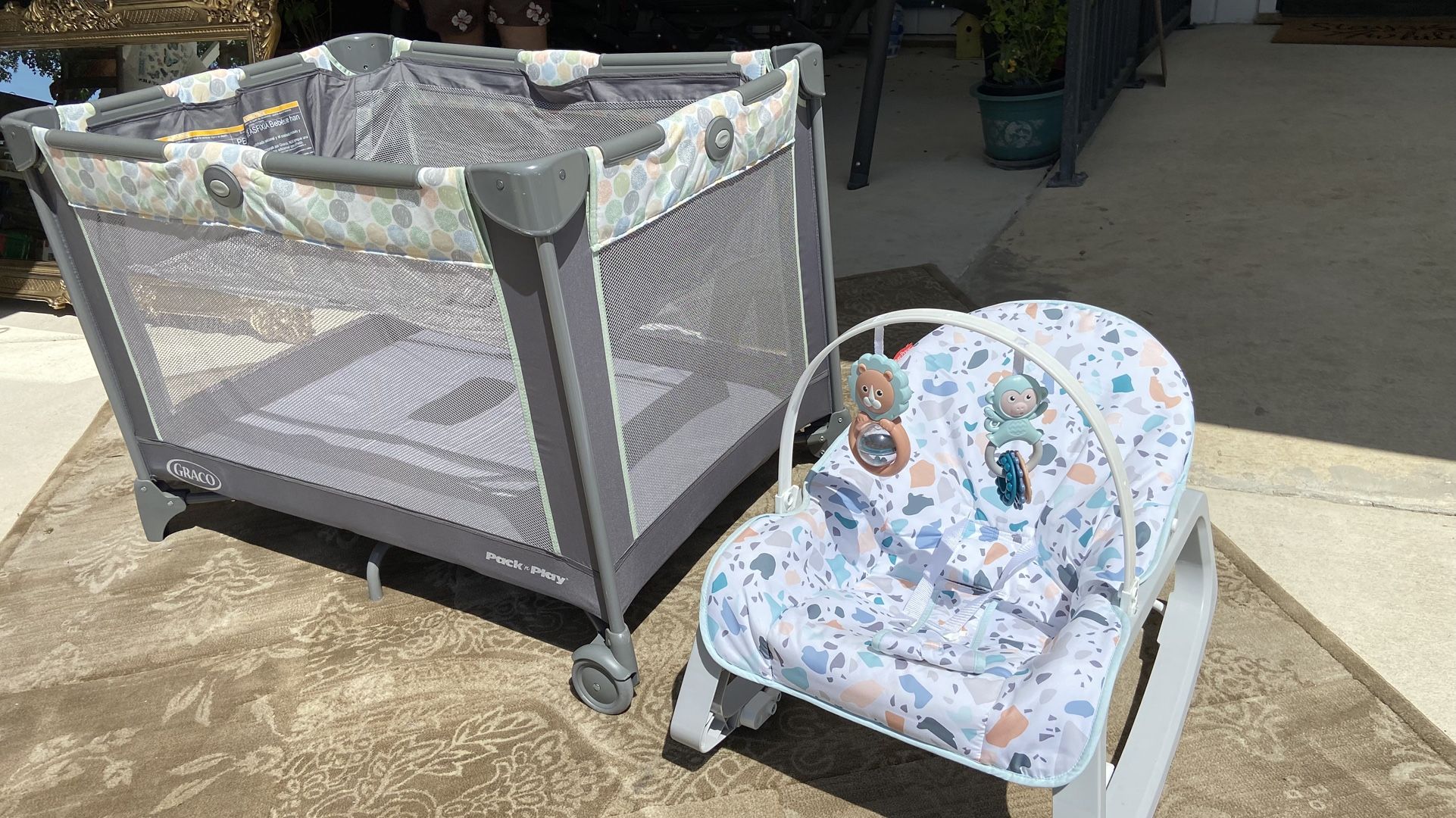Greco Pack N Play Fisher Price Vibrate Rocker And Sleep Carrier