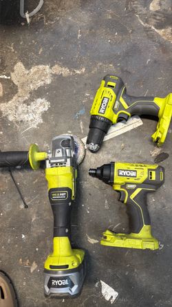 Ryobi tool set