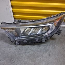 Toyota Rav4 Headlight 