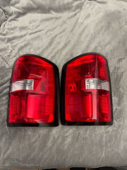 2014-2018 gmc sierra 1500 OEM halogen tail lights