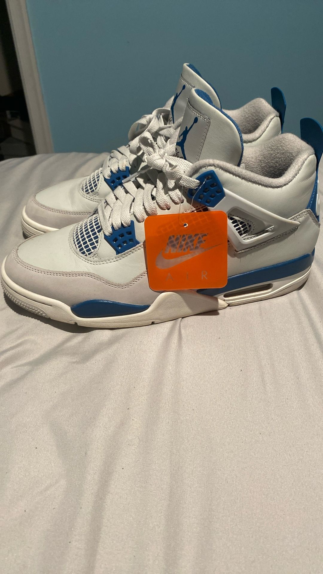 Jordan 4s