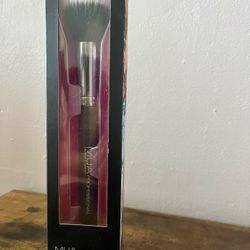 Makeup Brushes 