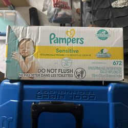 Pampers Sensitive Wipes -8 Pack(84ct) 