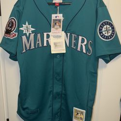 Brand New with Tags Ken Griffey Jr Seattle Mariners Large Mitchell & Ness Jersey