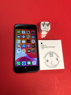 Apple iPhone 7 32GB for sprint and boost mobile, clean ESN , comes with charger