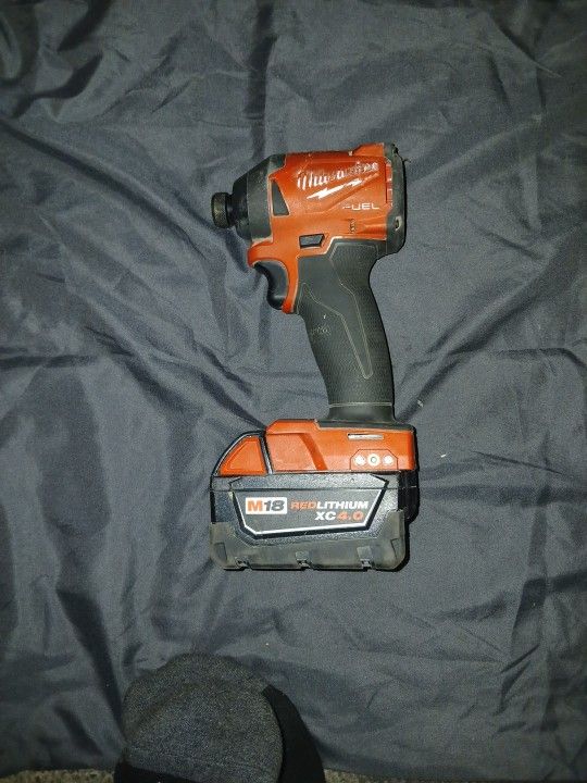 Milwaukee FUEL 1/4" HEX Impact Driver 