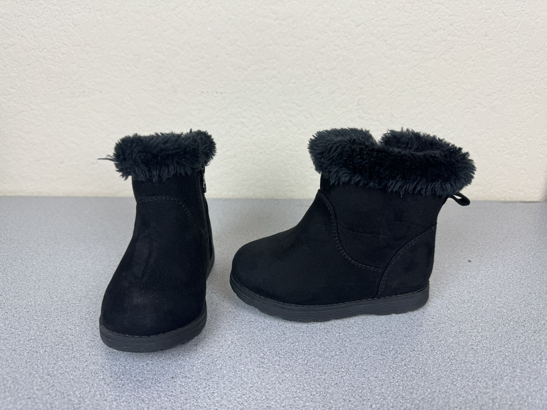 Toddler Cat & Jack Faux Fur Boots 6