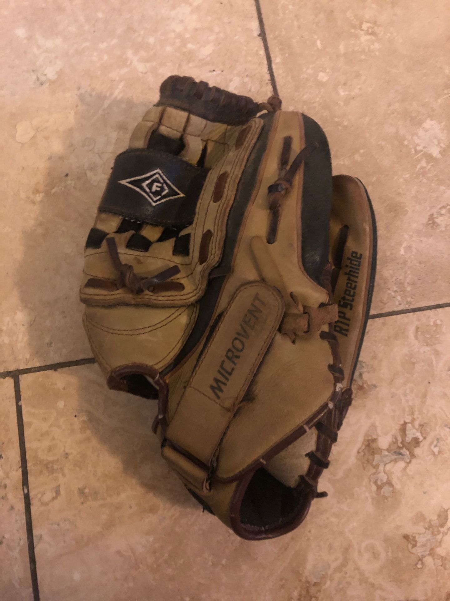 13 inch softball glove
