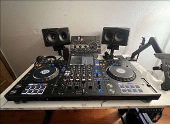 Pioneer XDJ-AZ 4-Channel Digital DJ system