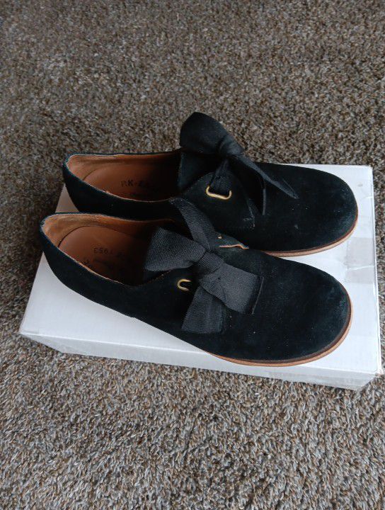 Korkease Women's Size 7 Suede Black Shoes