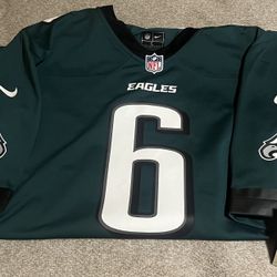 Eagles Nike Jersey Men’s Large 