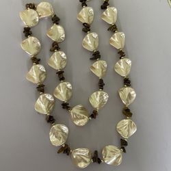 Park Lane Shell Necklace 