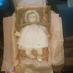 Madane Alexander Mary Mine Porcelain Doll