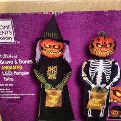 Halloween Collection Grave & Bones 3 ft Pumpkin Twins Halloween Animated Speaking LED Animatronic