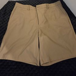 Old Navy Men's Active Tech Hybrid 4 Way Stretch Shorts