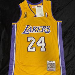 Kobe Bryant Lakers Number 24 Gold Jersey 