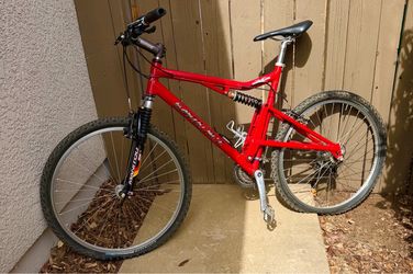 *Rare Vintage Red Santa Cruz Heckler X Mountain Bike - Full Suspension, Deore XT
