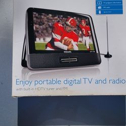 Phillips 9 Inch Portable Digital Tv And FM Radio