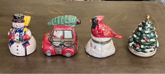 Christmas music box collection (4)
