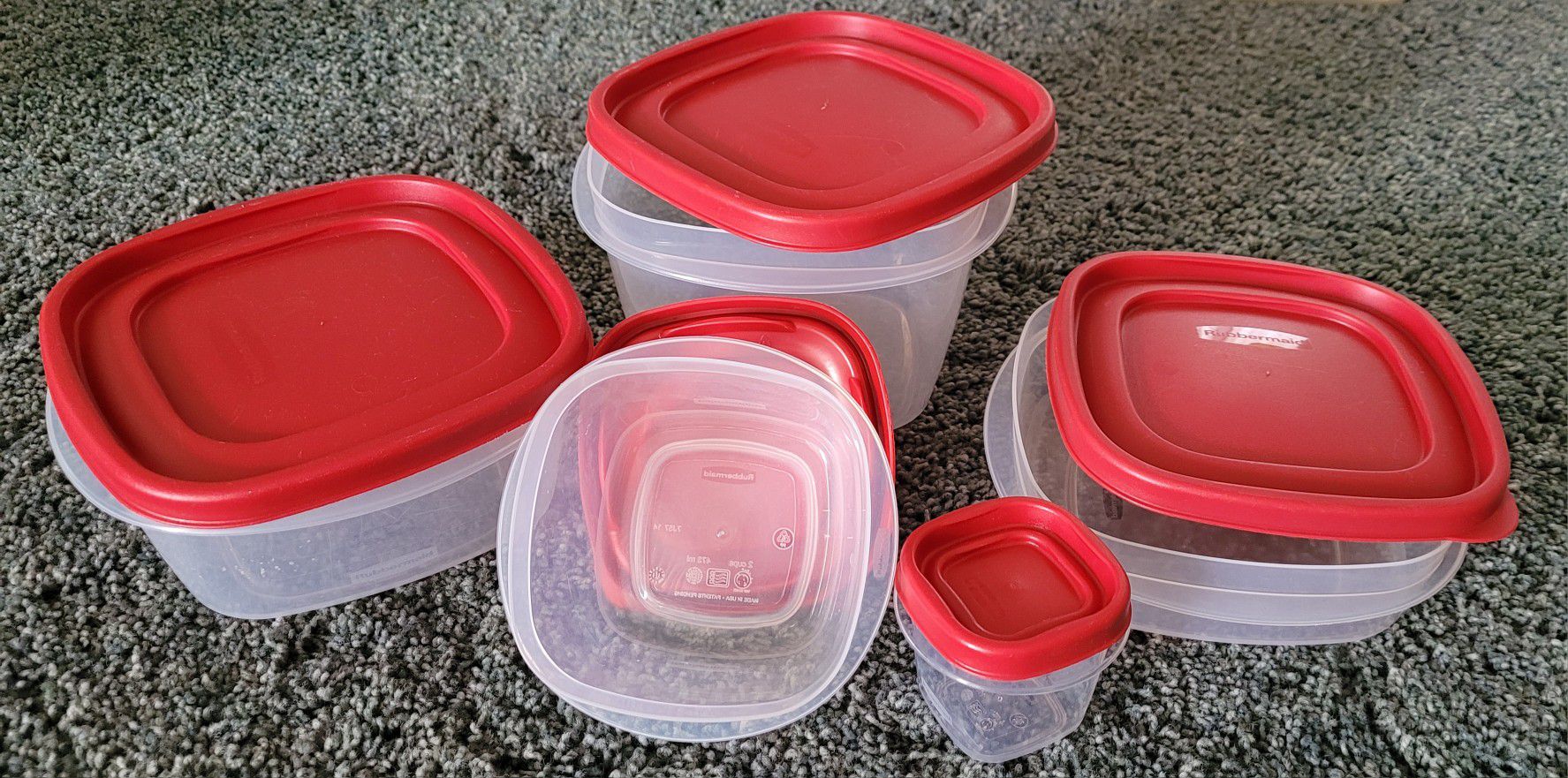 Rubbermaid Storage Containers