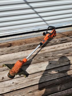 Black & Decker Corded Electric Weedeater