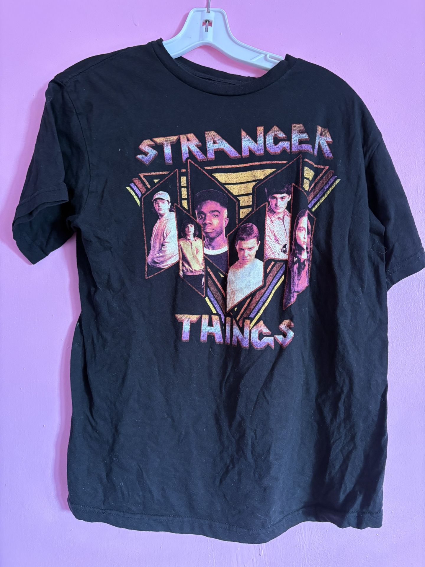 Stranger Things Size M Shirt