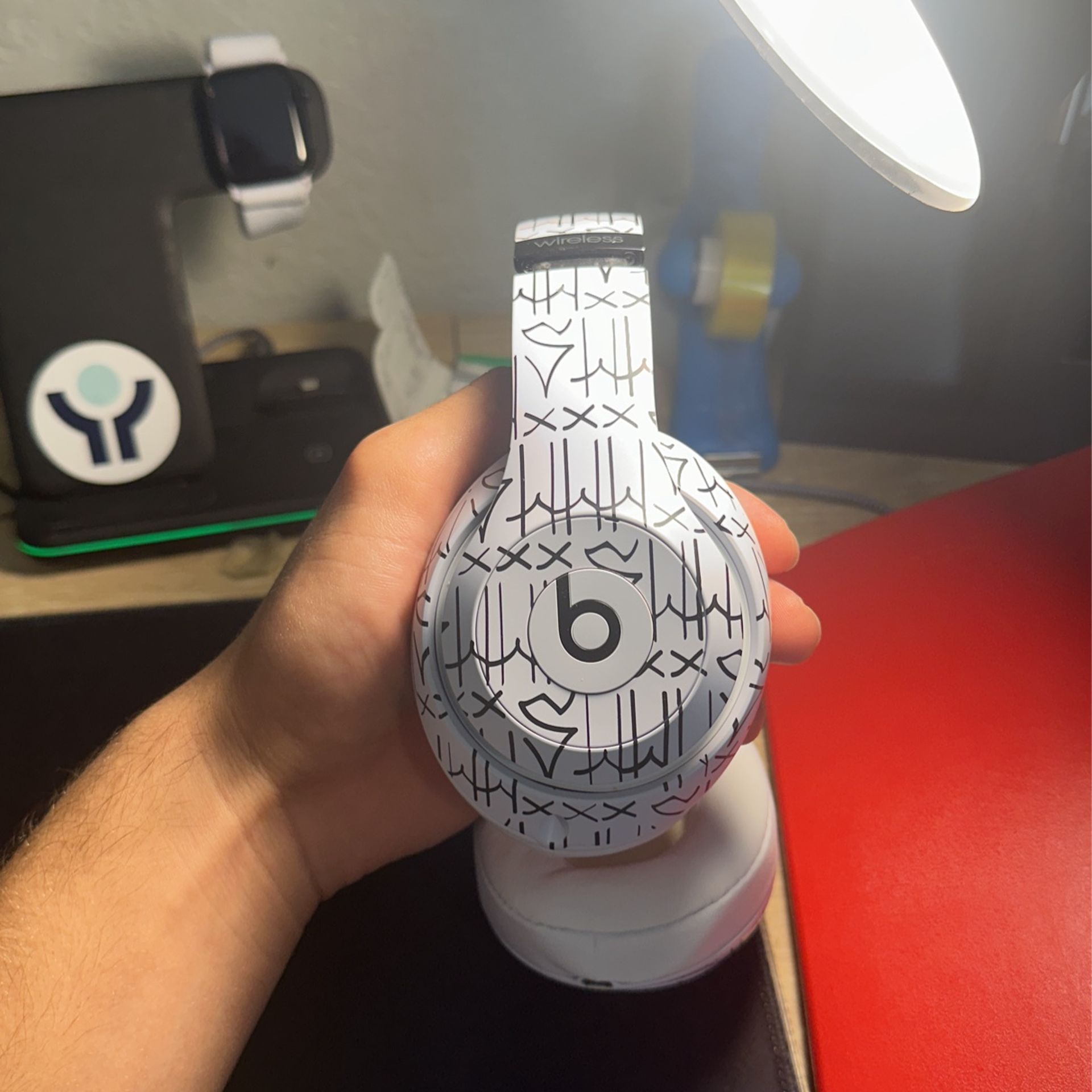 Jr. Custom Edition Beats Studio3 for Sale in Miami, FL - OfferUp