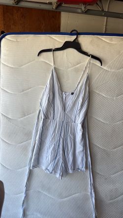 Dee Elle low cut romper size small