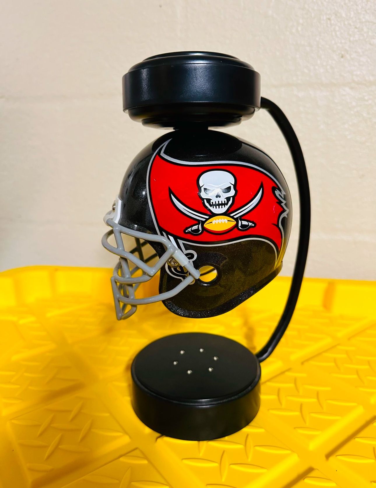 Tampa Bay Buccaneers Lamp