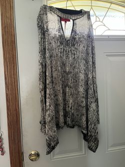 Grey Size Medium Jennifer Lopez Blouse