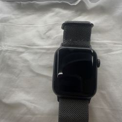 Apple Watch SE 6 