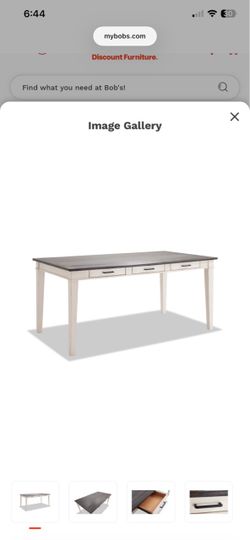 Beautiful and sturdy table/ chairs dining set
