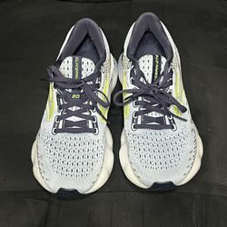 Brooks Shoes Size 7 Like new Condition. $50. or Best Offer