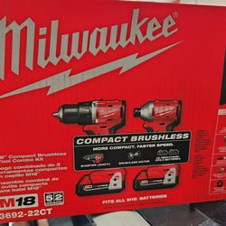 Milwaukee m18 brushless cordless compact drill/ impact combo kit