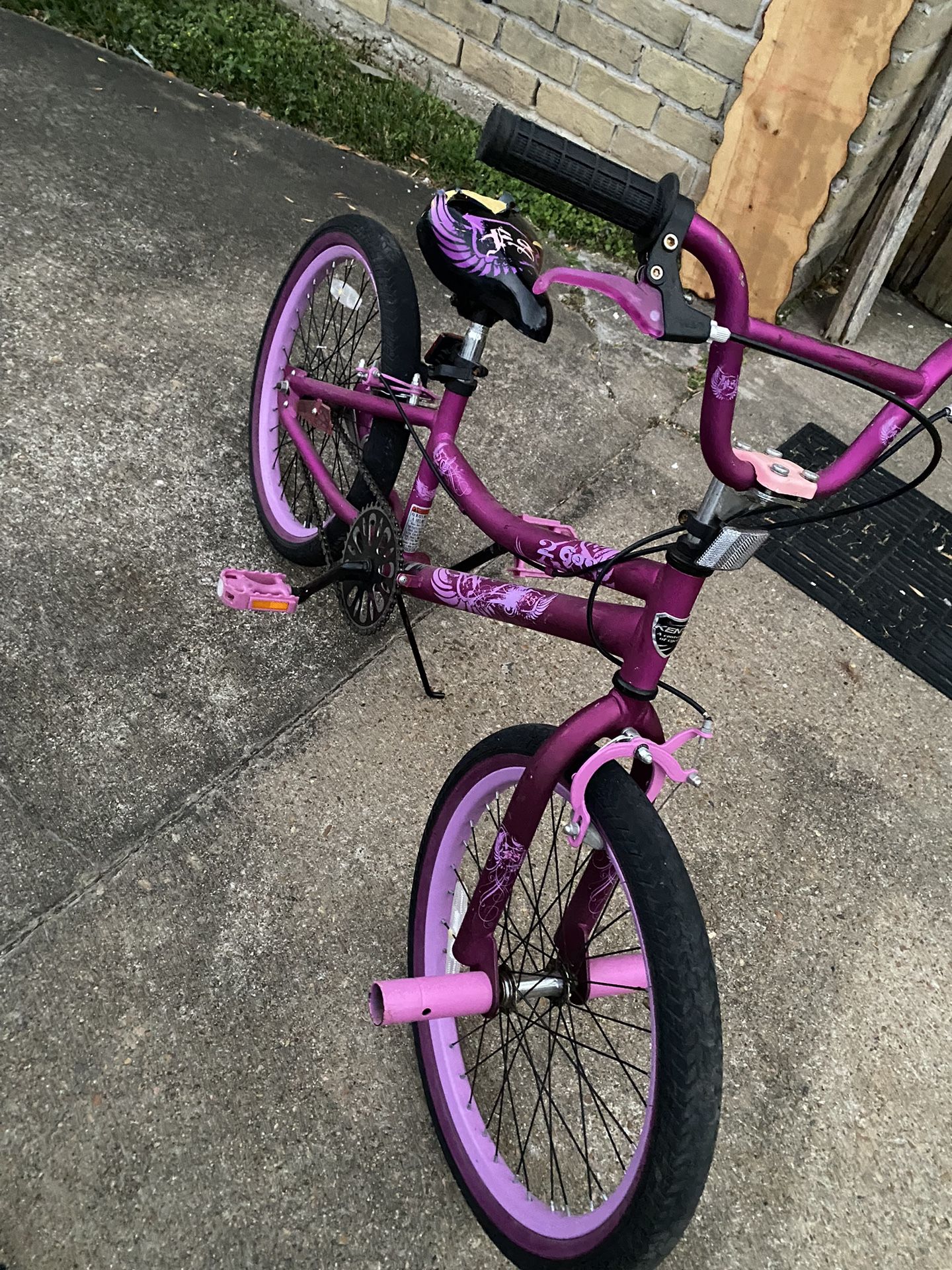 Girl’s Bike Size 20