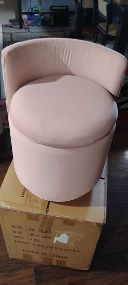 Swivel chair pick