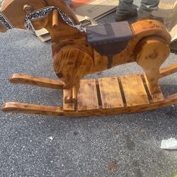 Wood Horse(Fayettville Ga