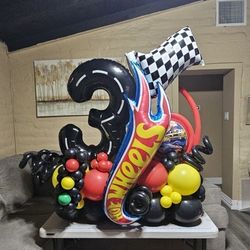 Hot Wheels Balloon Garland 🔥