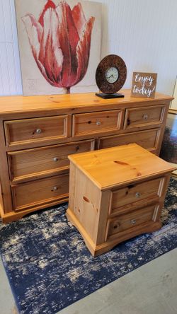 SOLID PINE DRESSER SET